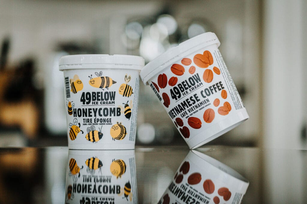 Etiquettes personnalisable sur des pots de creme glace.